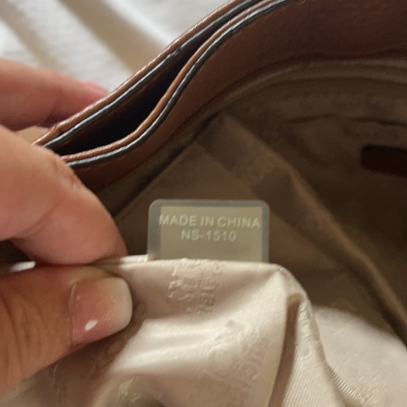 Michael Kors crossbody and wallet - Picture 7 of 10